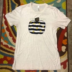 Bella canvas tee in great condition